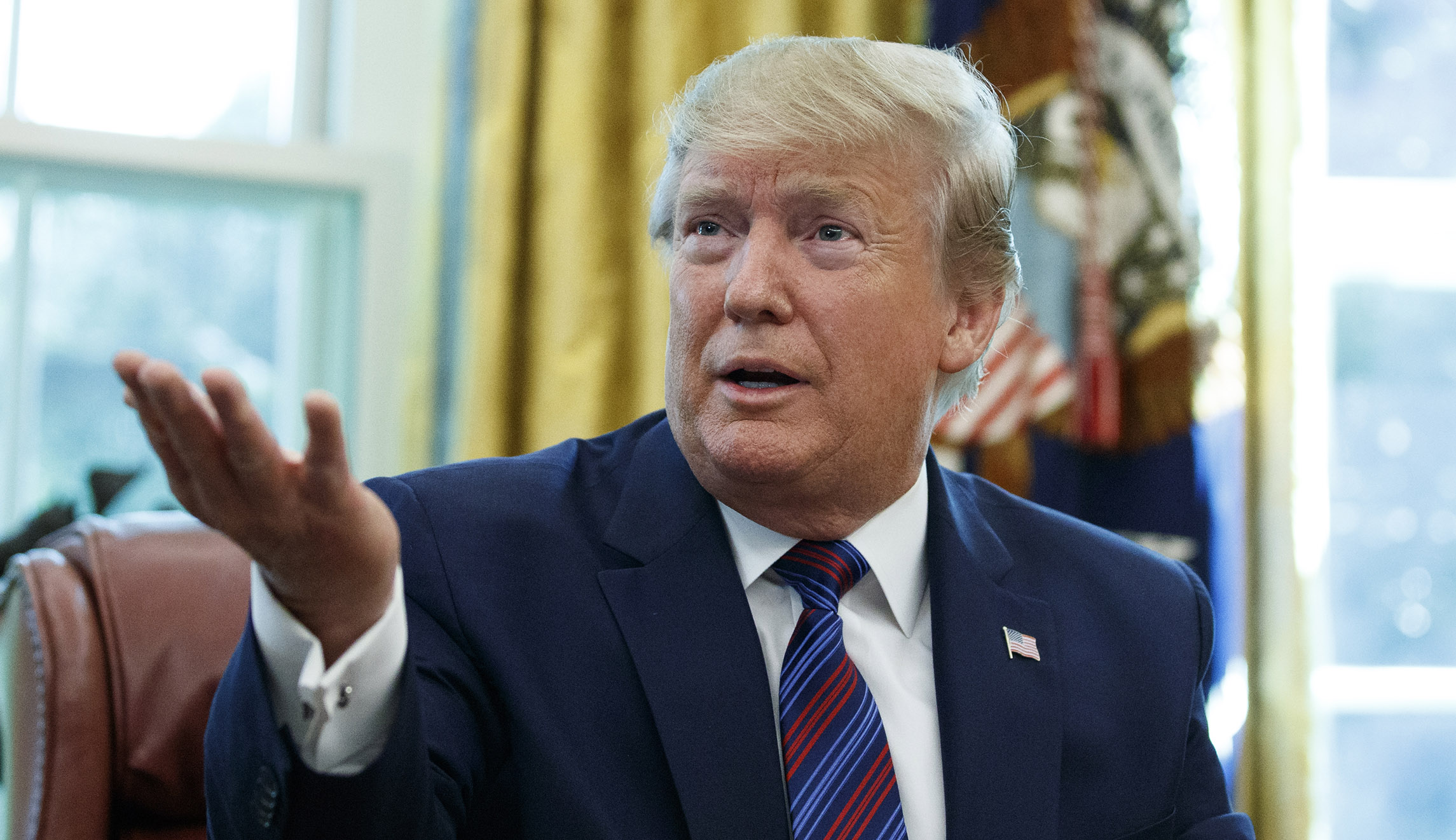 Trump recommends investigation into Obama book deal