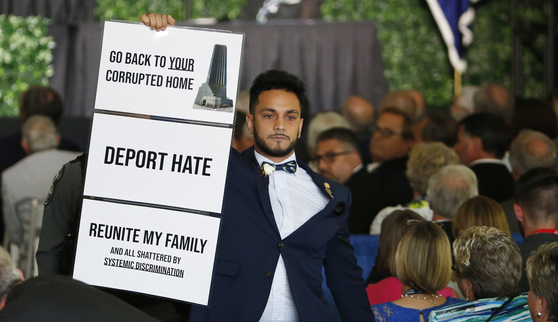 ‘Racist-in-chief’: Muslim lawmaker who apologized for anti-Semitic Facebook posts heckles Trump