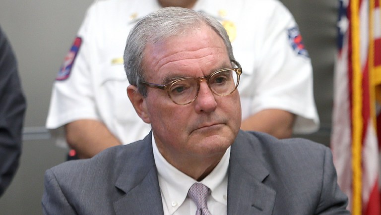 El Paso mayor expresses irritation at emails scolding him for meeting with Trump