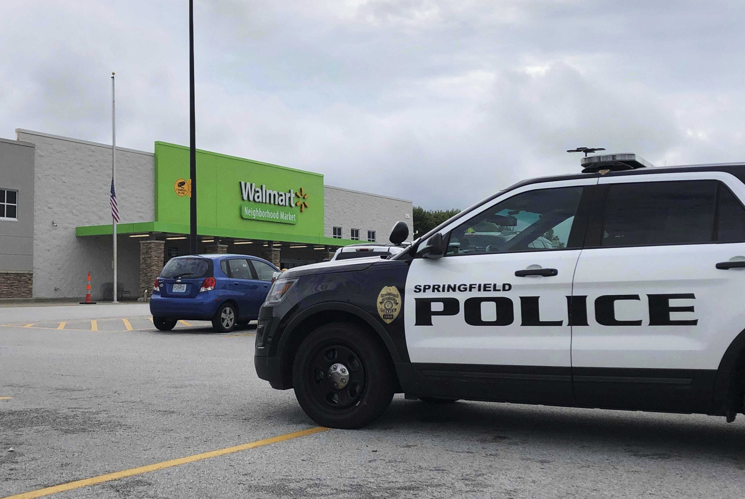 Missouri gunman detained by off-duty firefighter