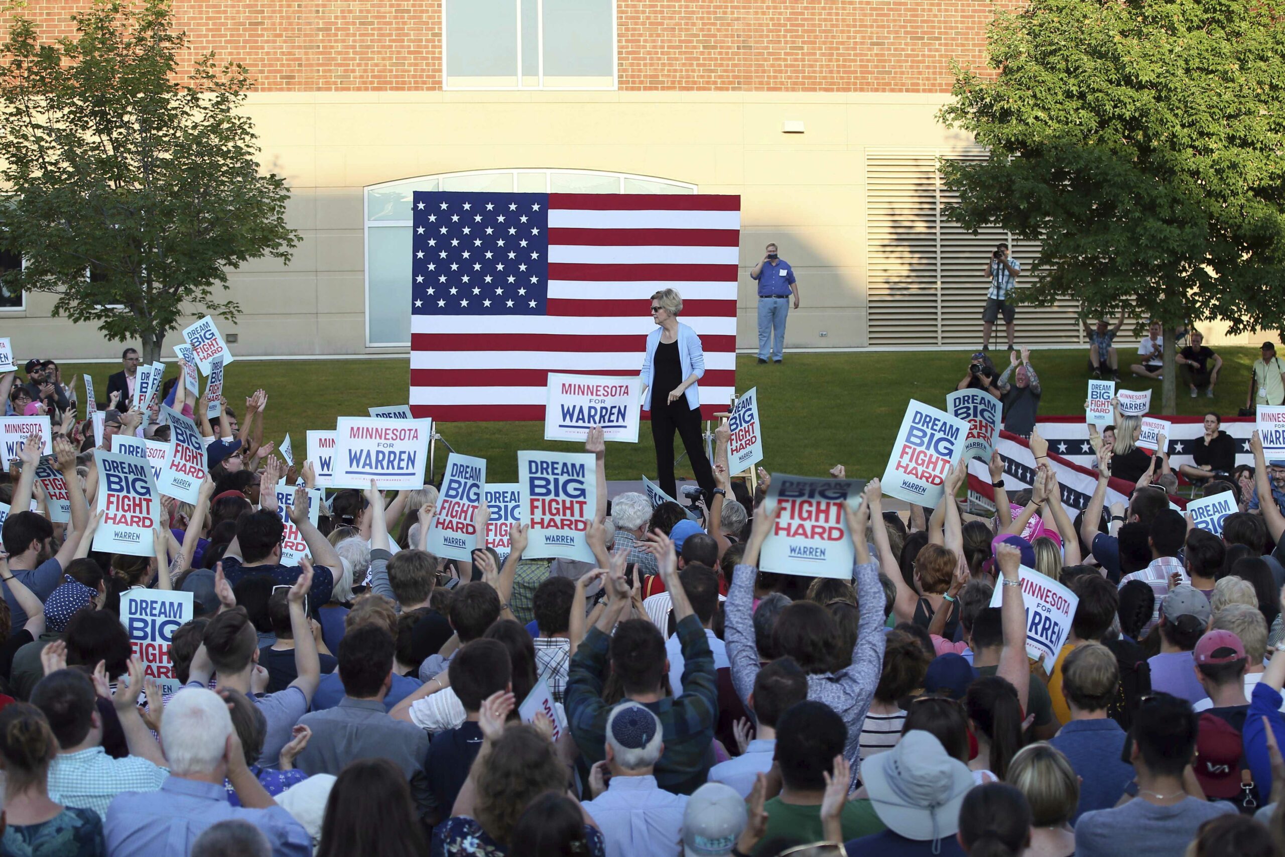 Republicans downplay Warren crowd sizes as Trump eyes Minnesota