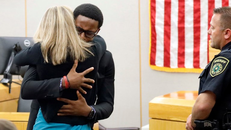 Brandt Jean given Ethical Courage Award after forgiving cop who killed his brother