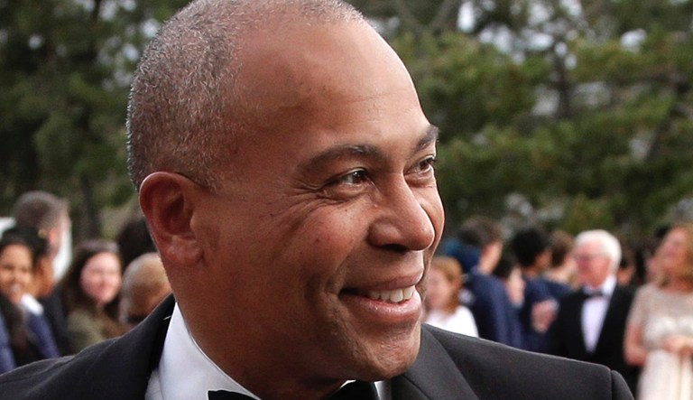 Deval Patrick enters presidential race