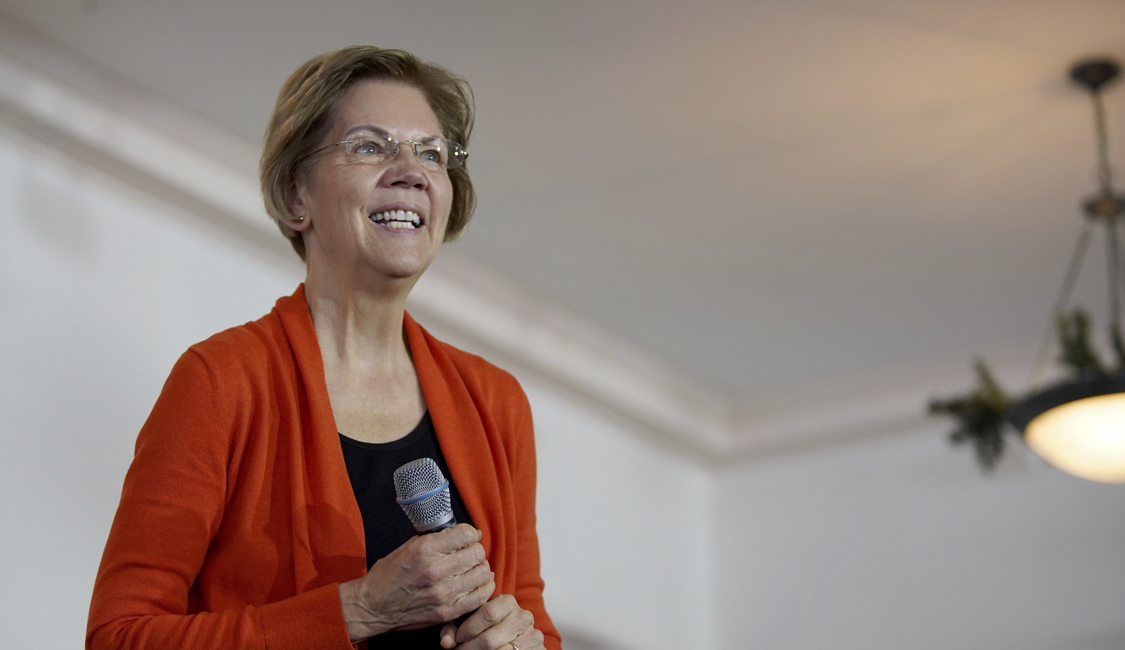 Elizabeth Warren doesn’t know how tax cuts work