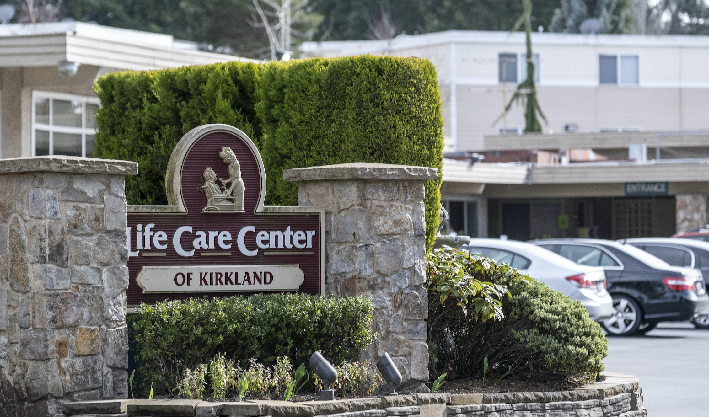 DHS closes offices in Seattle after employee exposed to coronavirus victims gets sick