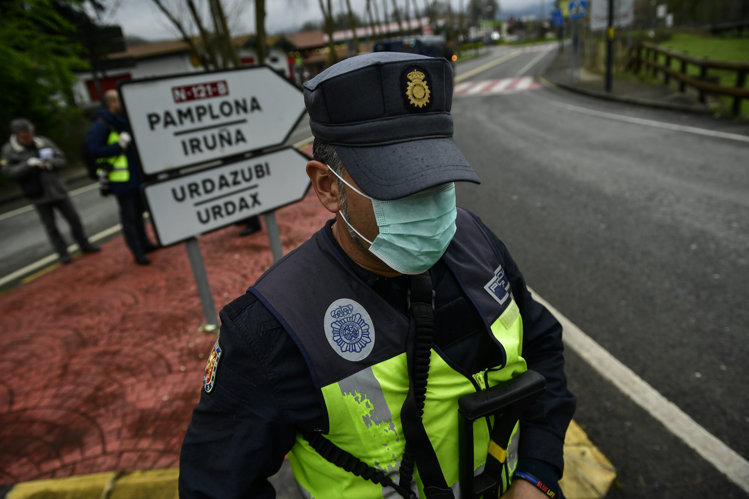 Spain arrests more than 900 people for violating coronavirus lockdown orders