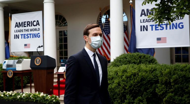 Masks and twin lecterns: White House unveils new-look coronavirus briefing