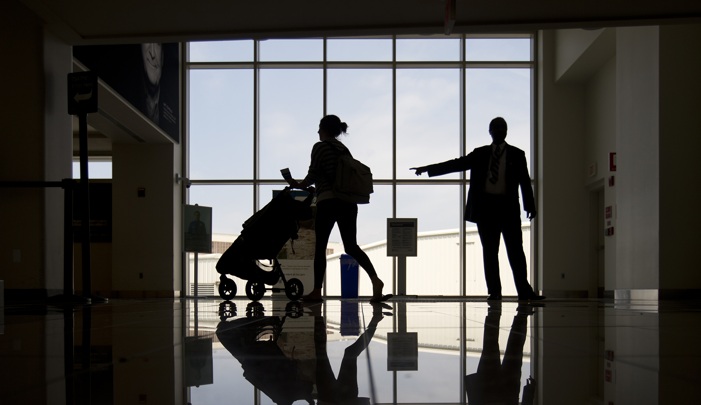 Battle to add new flights at Reagan airport with longer distances faces opposition
