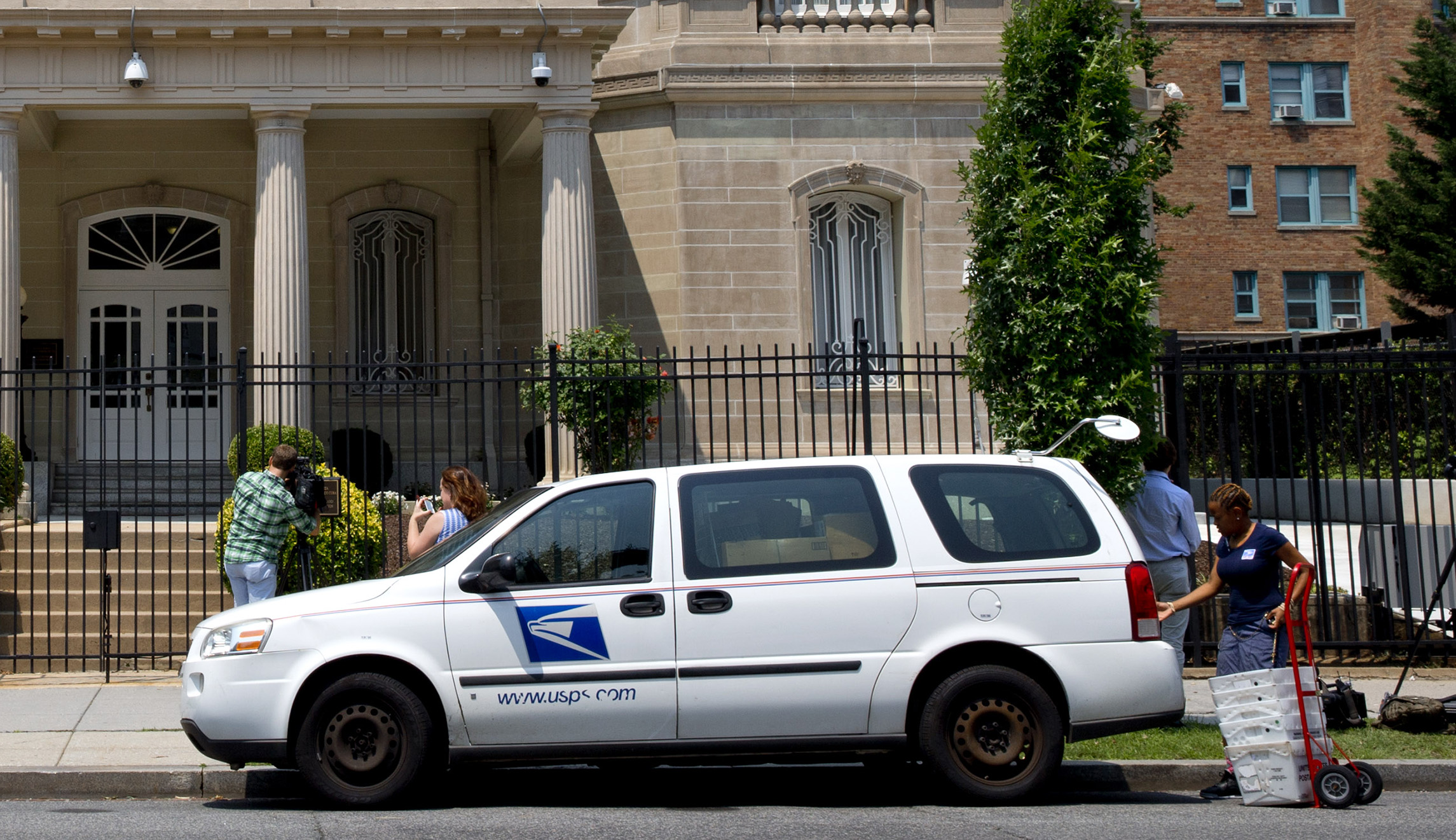 US Postal Service fears running out of cash by 2024 amid a ‘death spiral’