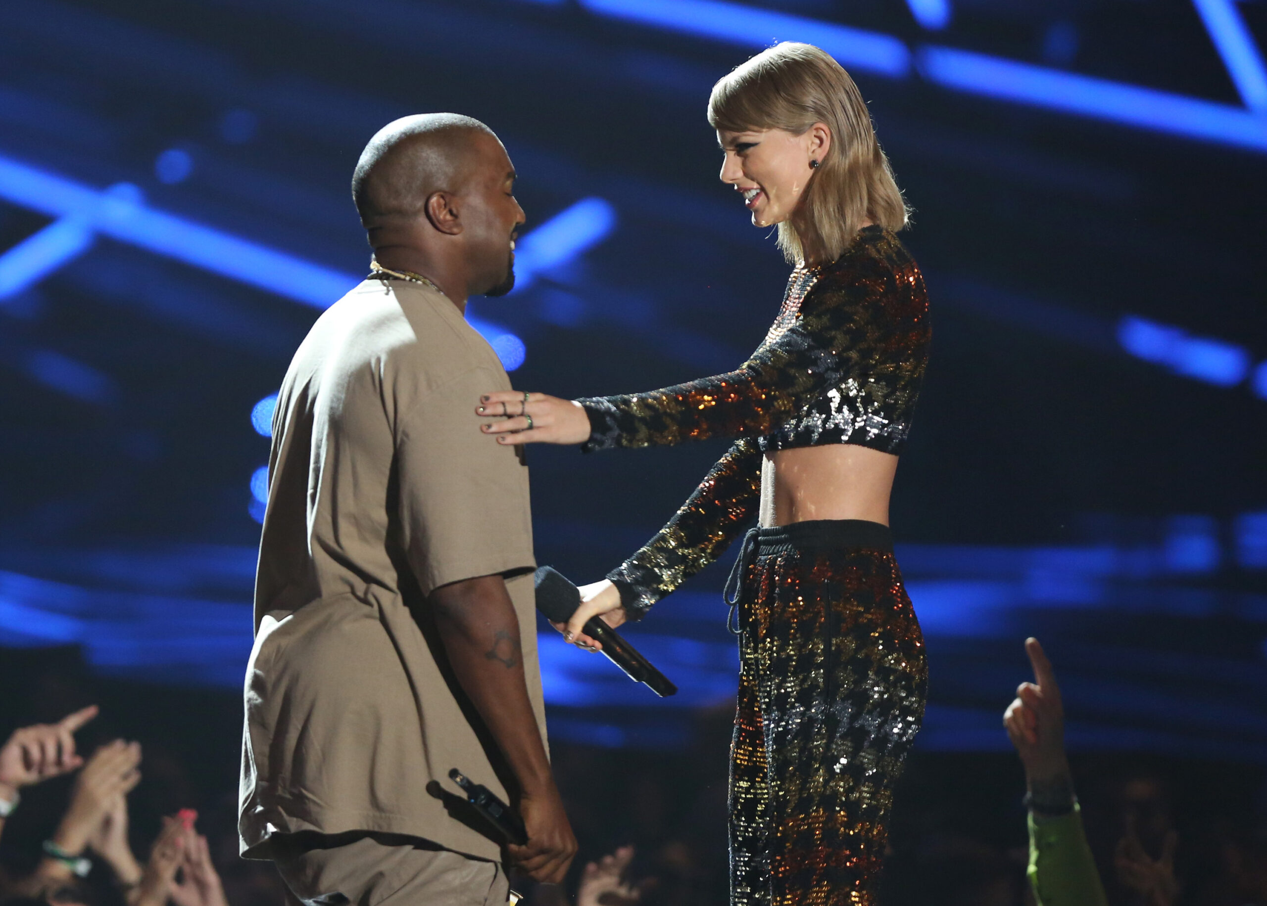 Americans split on whether celebrities should spout off on politics: Poll