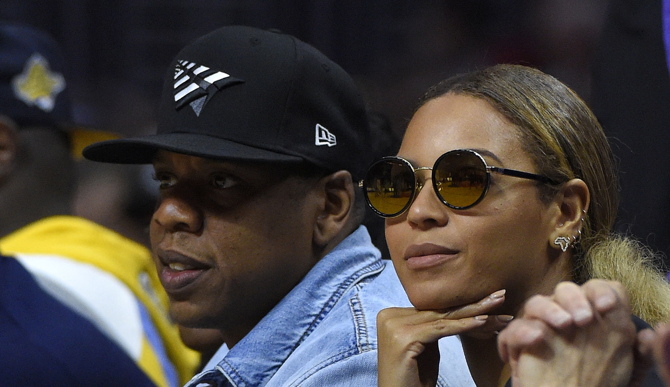 WATCH: Jay-Z and Beyonce seated during national anthem at Super Bowl