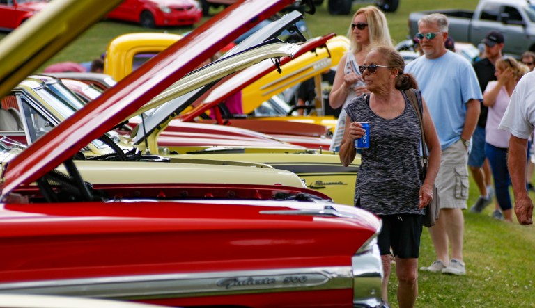 EPA squeeze on aftermarket car part sellers hurts classic car industry, Lankford says