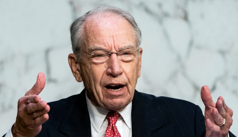 Republicans eye Defense Department official in Flynn leaks case