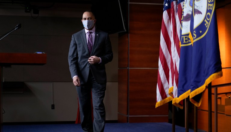 Top House Democrat: McCarthy has ‘no credibility to censure’ Maxine Waters