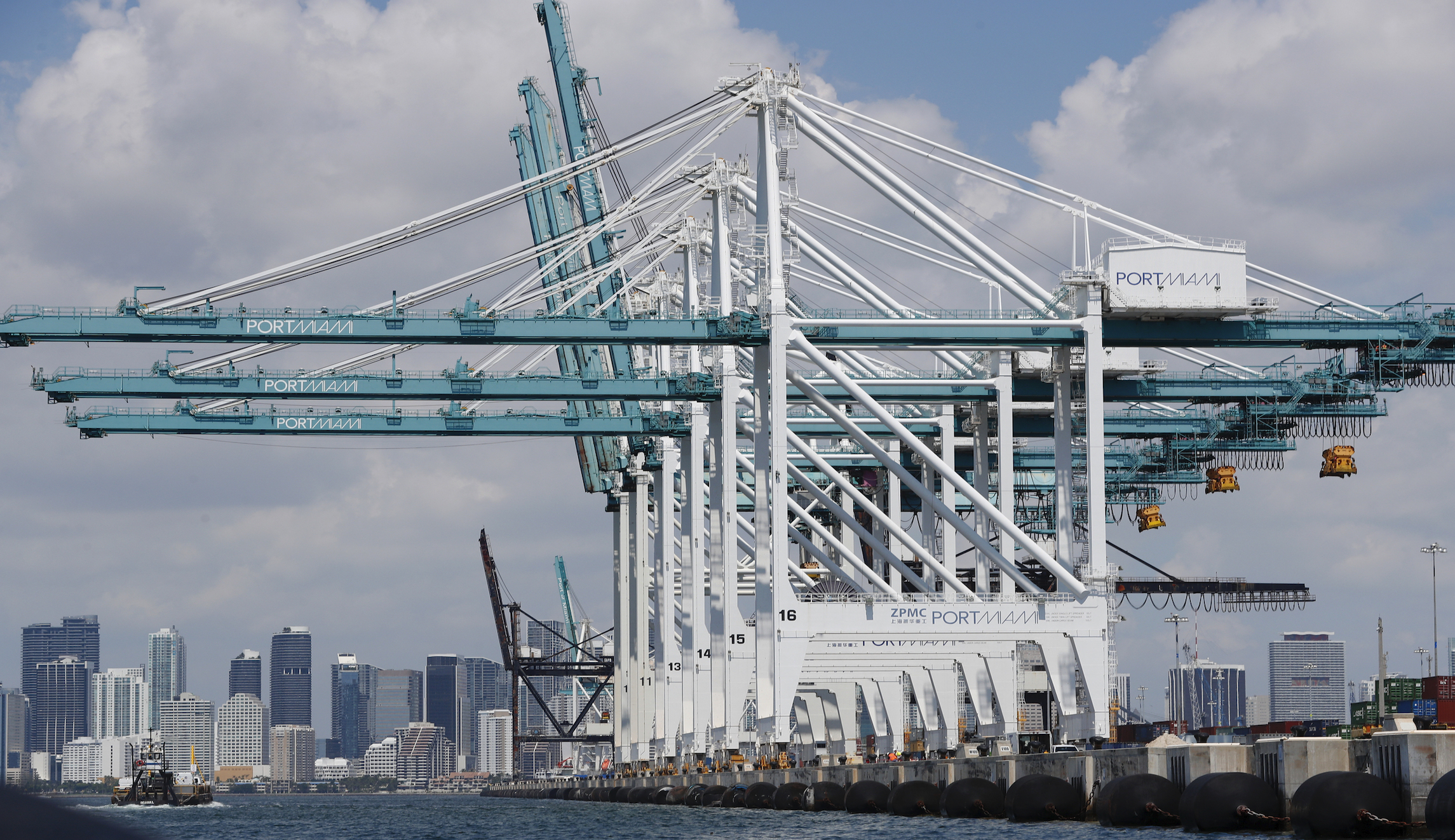 Trump narrowed trade deficit in 2019 by shrinking trade overall