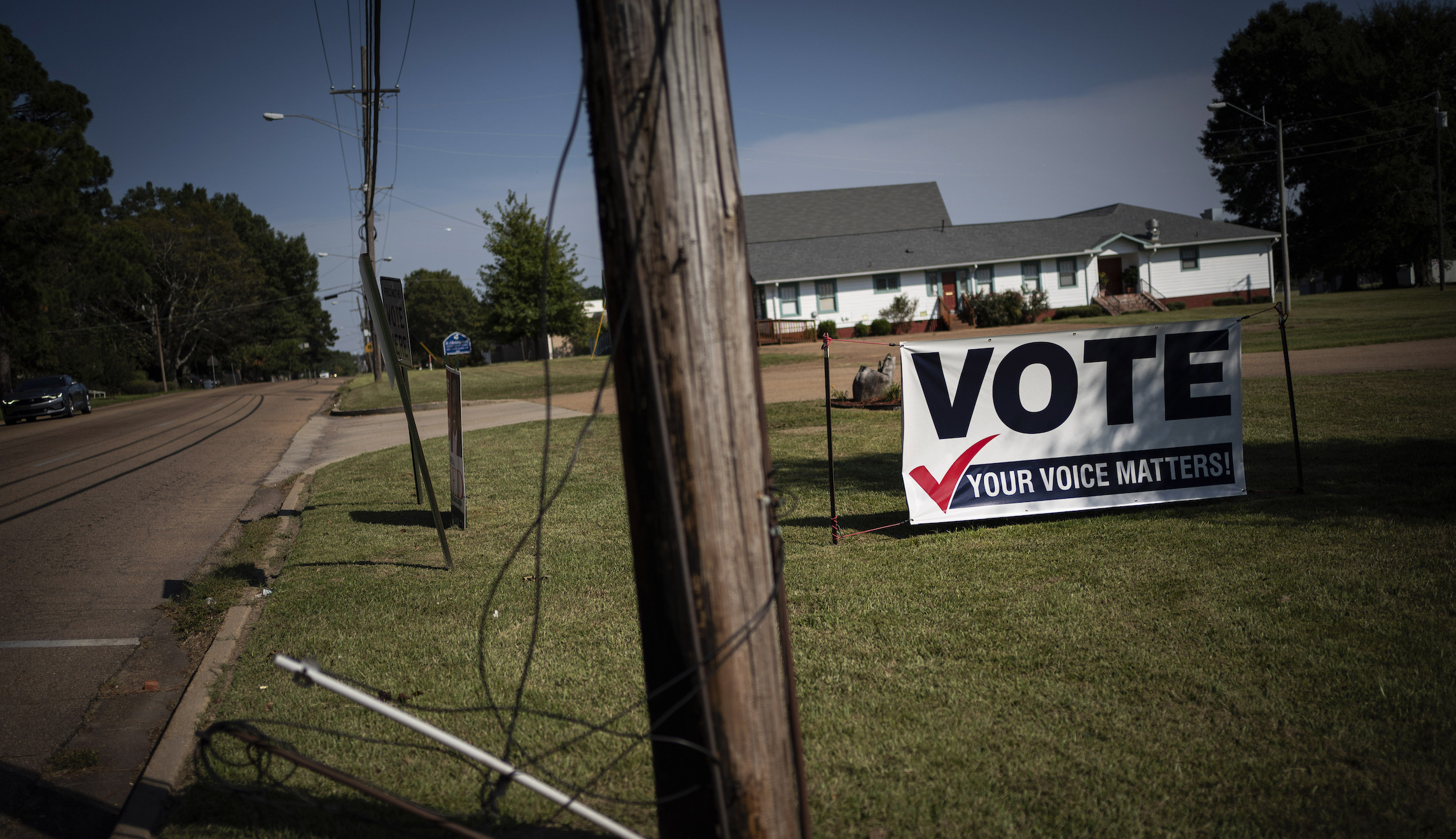 Voter ID rules popular among public: Polls