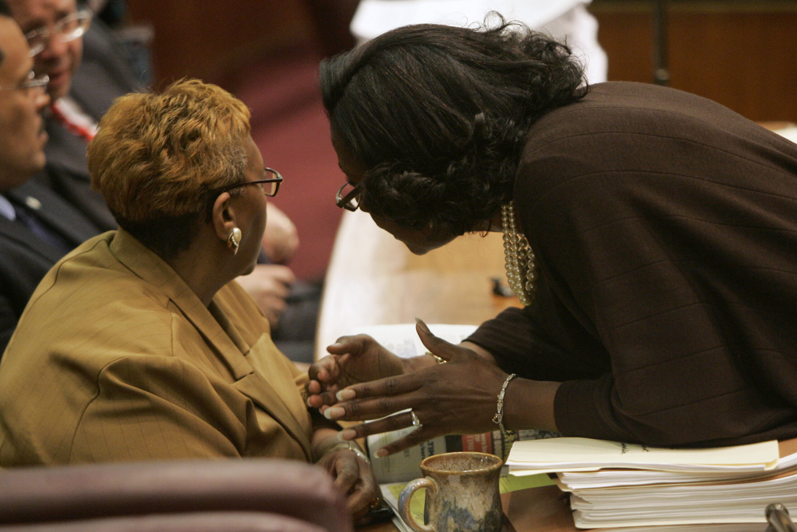 Health scare as Chicago alderwoman slumps over in seat during City Council meeting