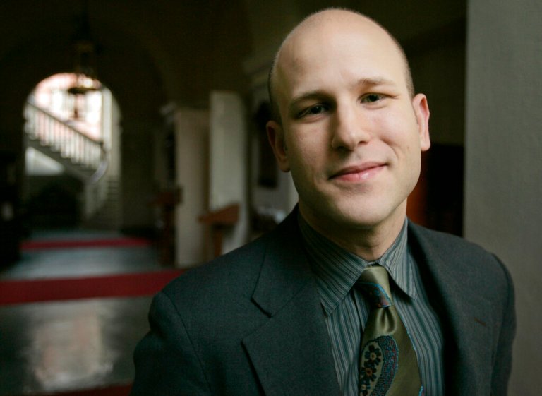 New chief chaplain at Harvard is an atheist