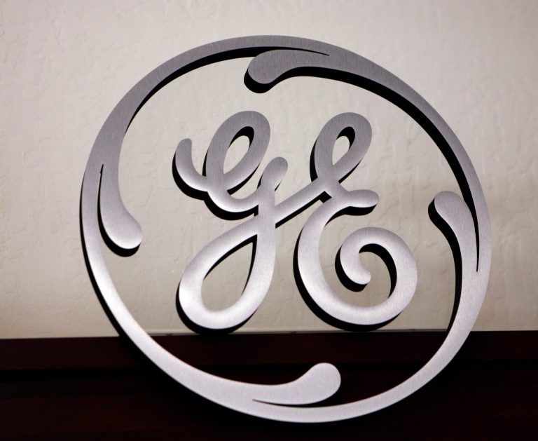 General Electric to split into three companies