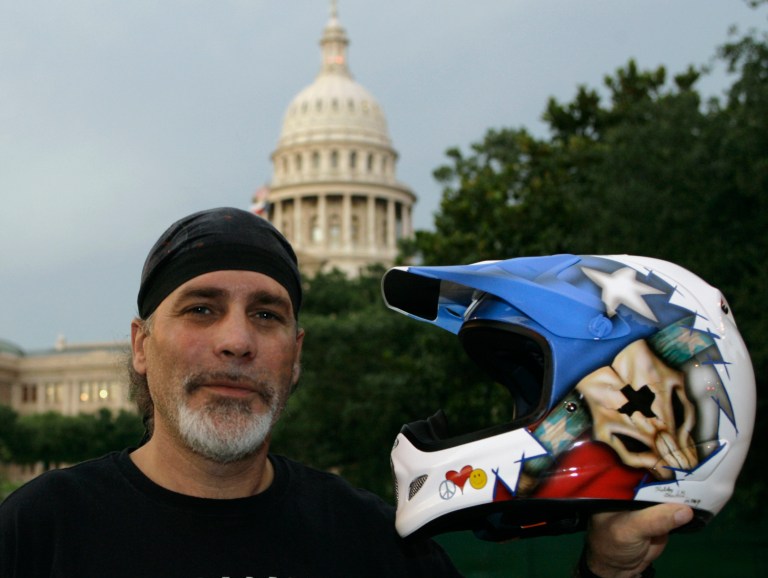 Robbie Knievel, son of daredevil Evel Knievel, dies at 60