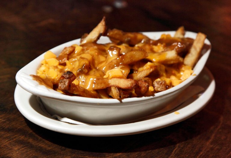 Restaurant removes word ‘poutine’ from menu to protest Putin’s war in Ukraine