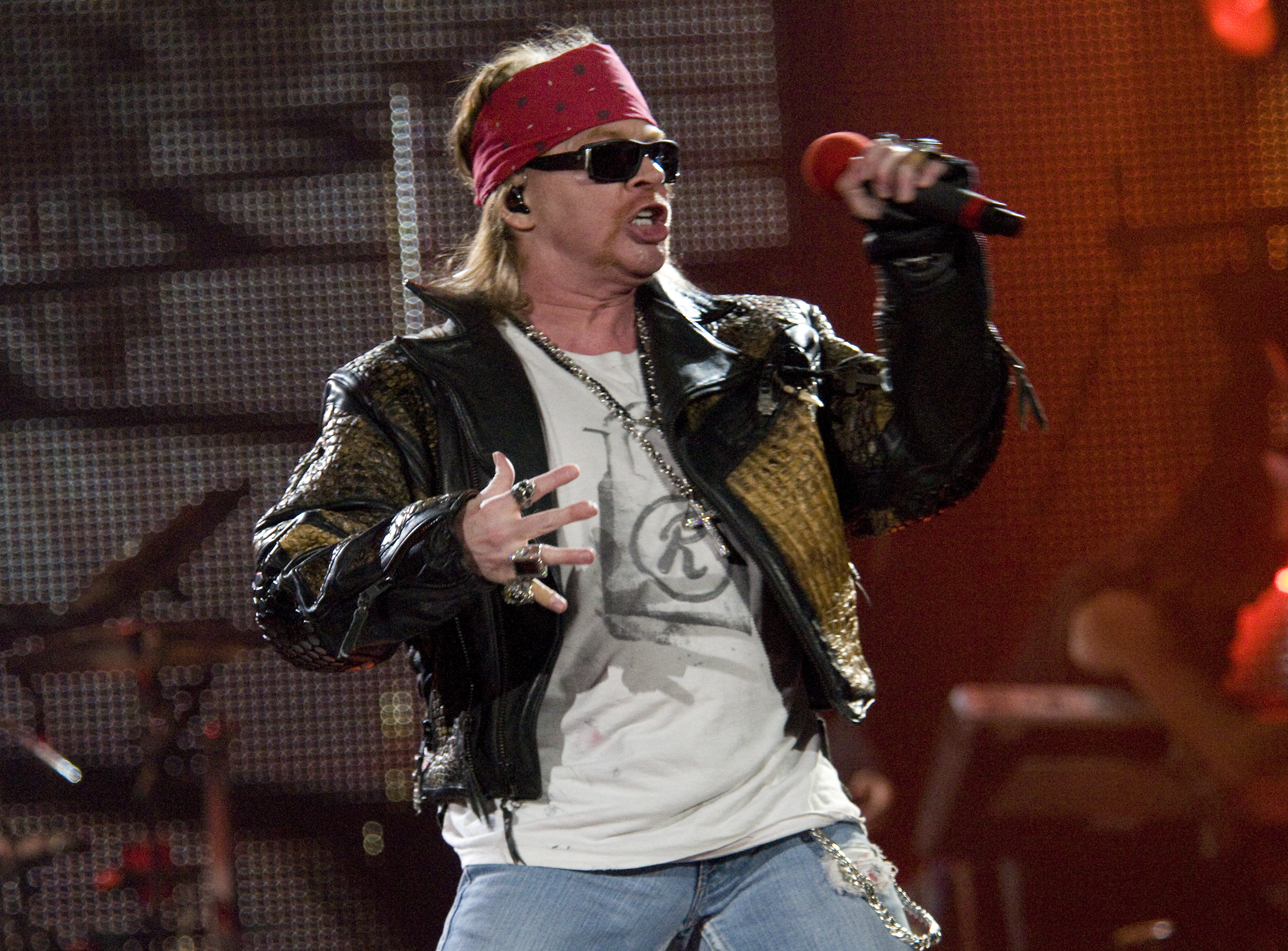 Former Penthouse model accuses Axl Rose of violent 1989 assault; Rose attorney claims ‘incident never happened’