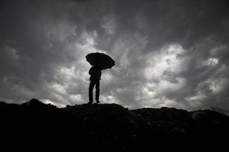 Democratic lawmakers sour on geoengineering climate hinted at by White House