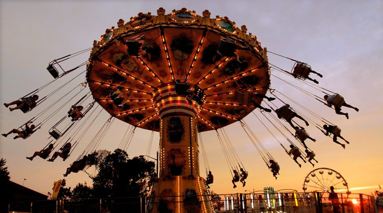 As Democrats gather under sunny skies at state fair, Madigan cloud lingers