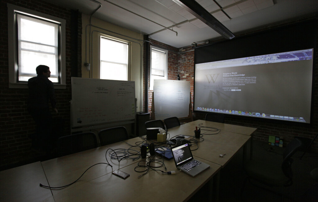 Russian Wikipedia editor reportedly arrested in Belarus