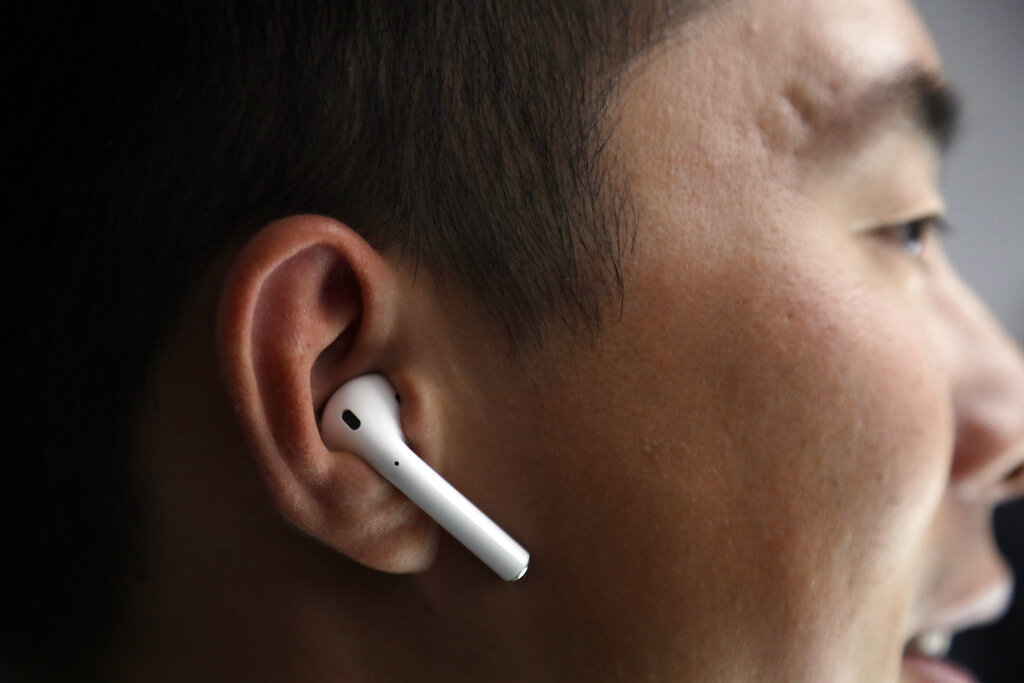 Apple AirPods may work as hearing aids, study shows