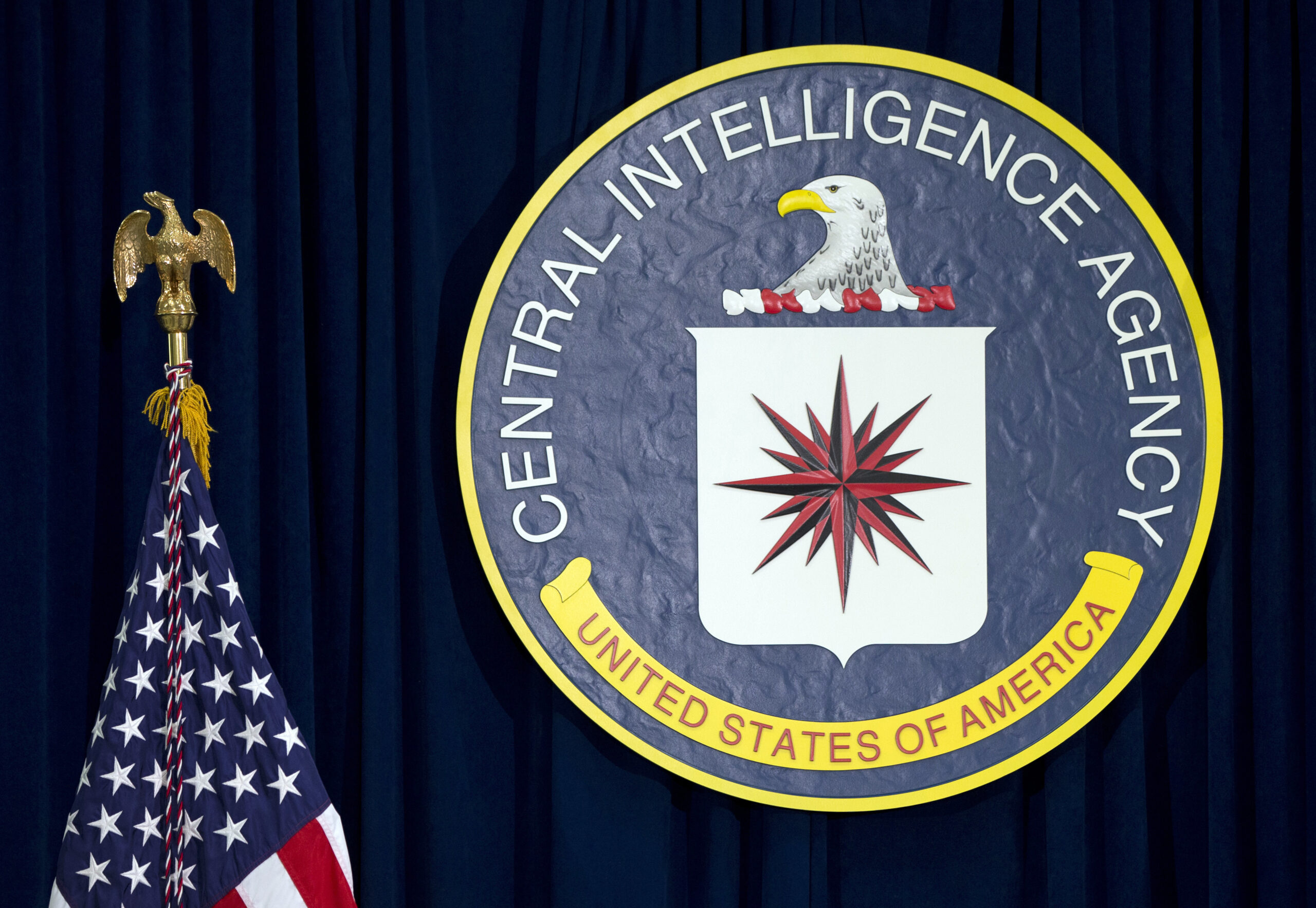 Alleged CIA headquarters intruder shot dead by FBI agents