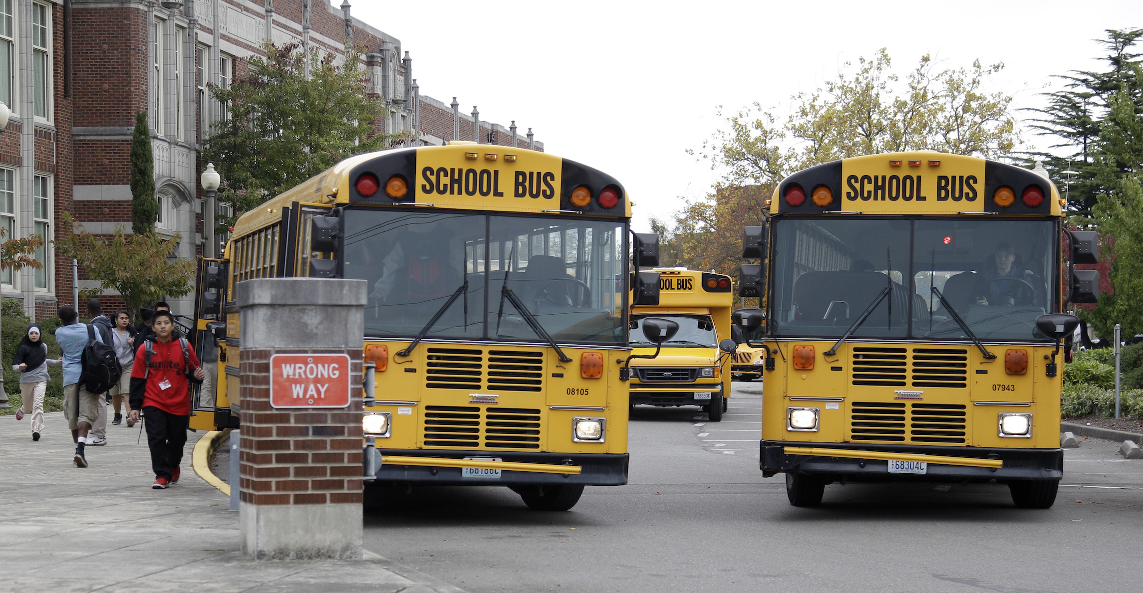 Los Angeles schools mandate vaccines for students 12 and up