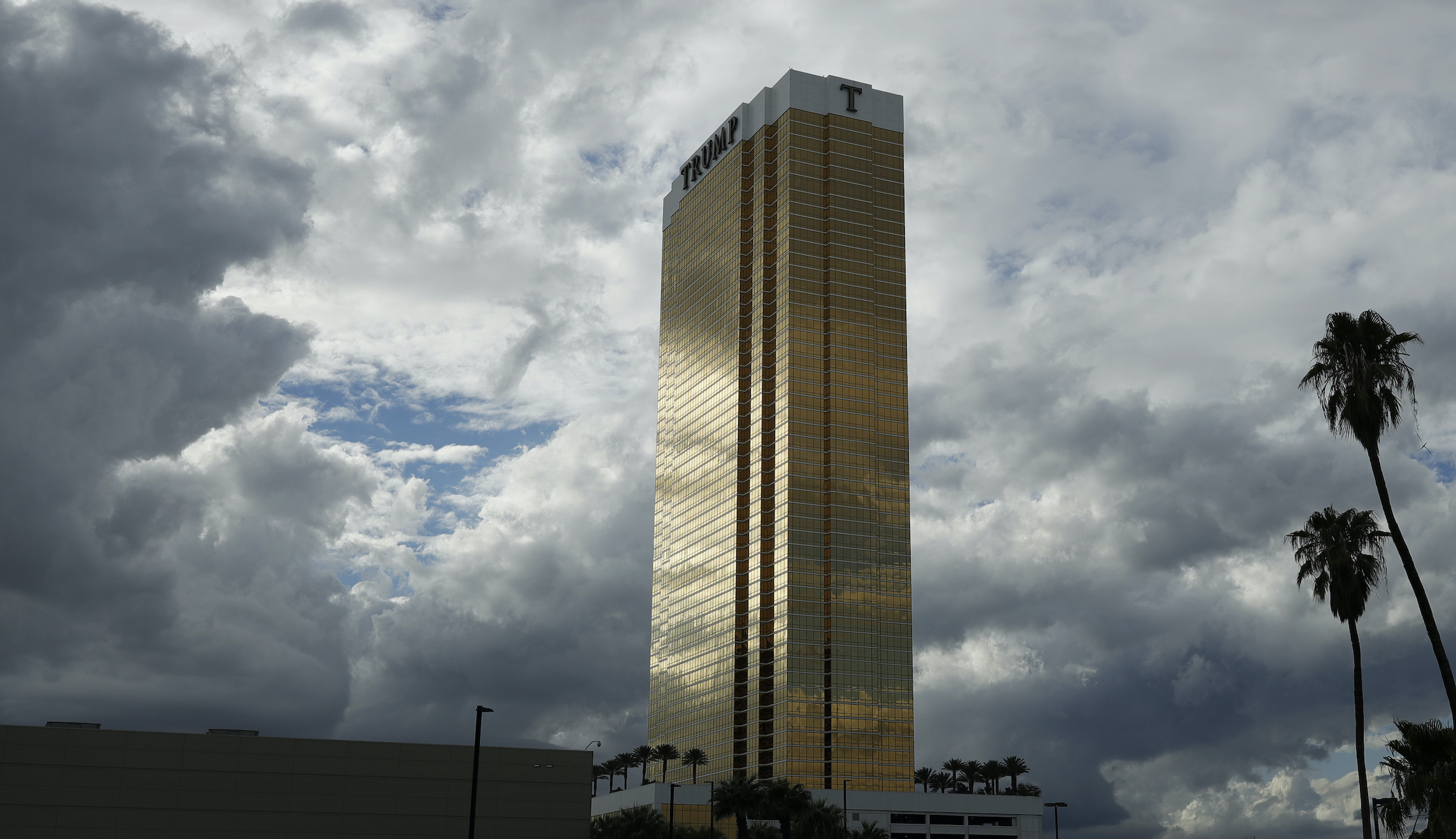 Man accused of fake bomb threat at Trump Hotel allegedly wanted to send message to the former president