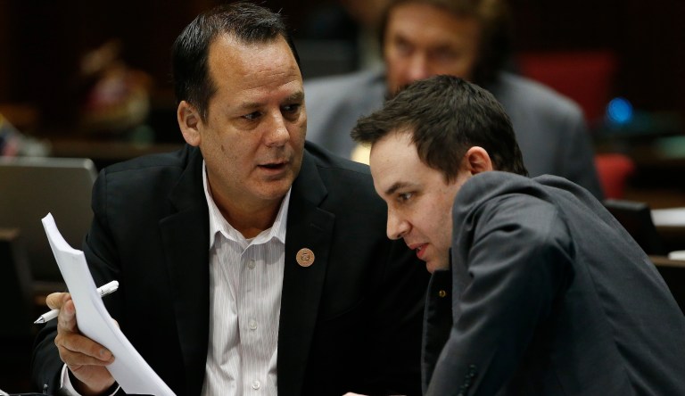 Arizona lawmakers move to make to-go cocktails permanent
