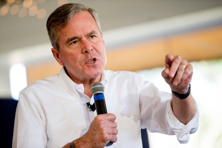 Jeb Bush reignites Trump feud after Donald accused HW of taking documents to bowling alley