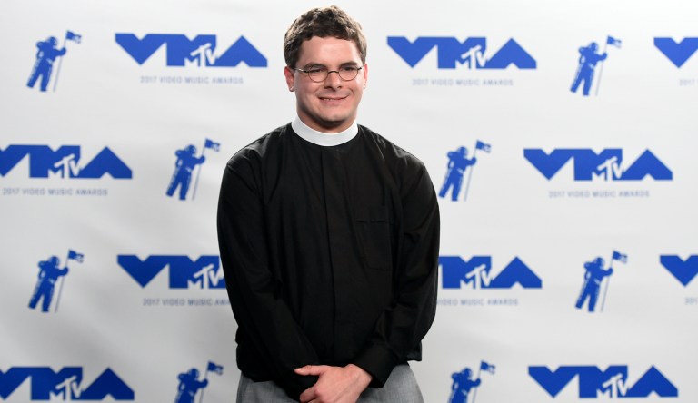 Robert E. Lee’s descendant urges Congress to remove statues of Confederate generals