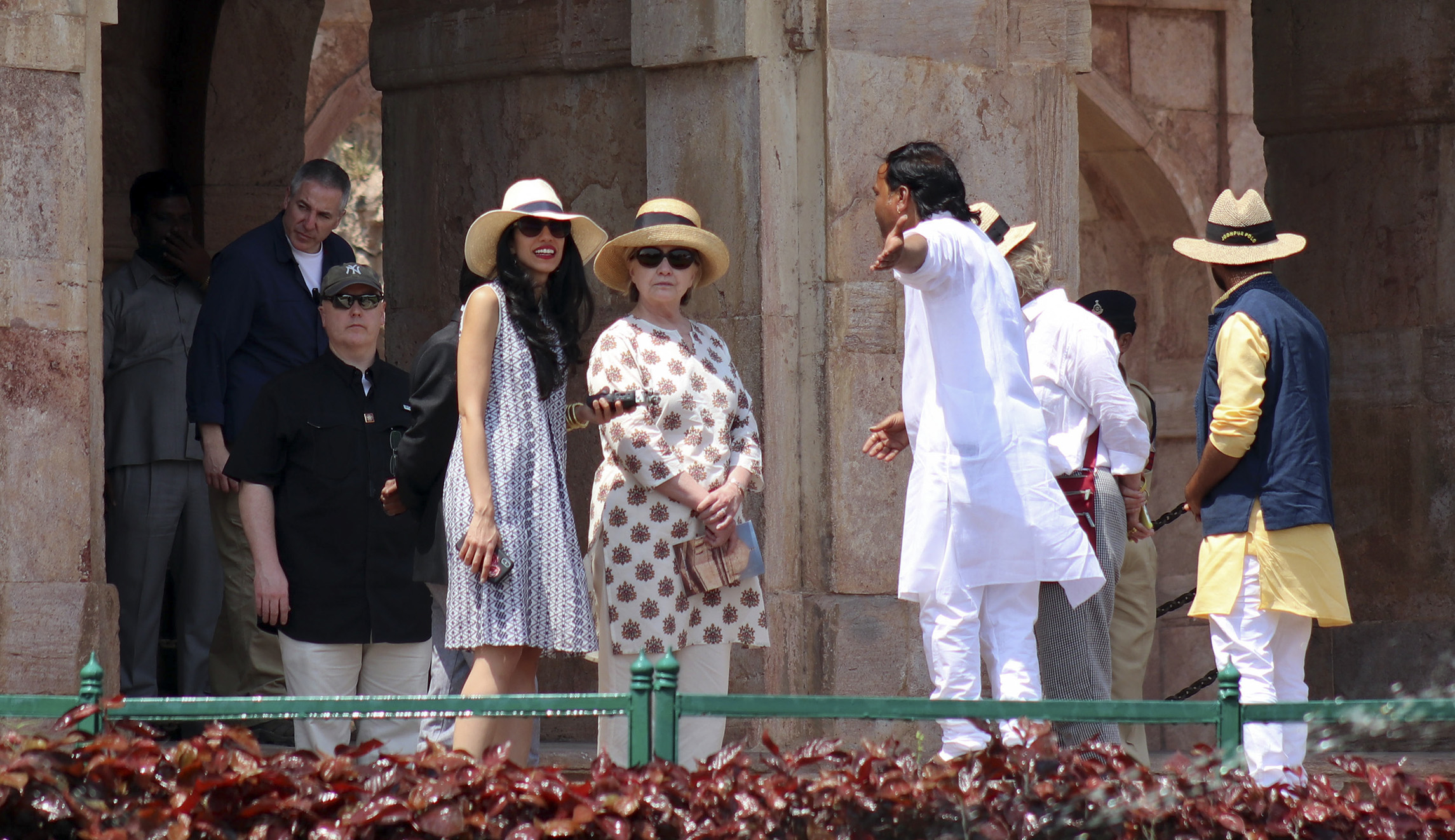 Hillary Clinton sprains hand after slipping on stairs in India: Report