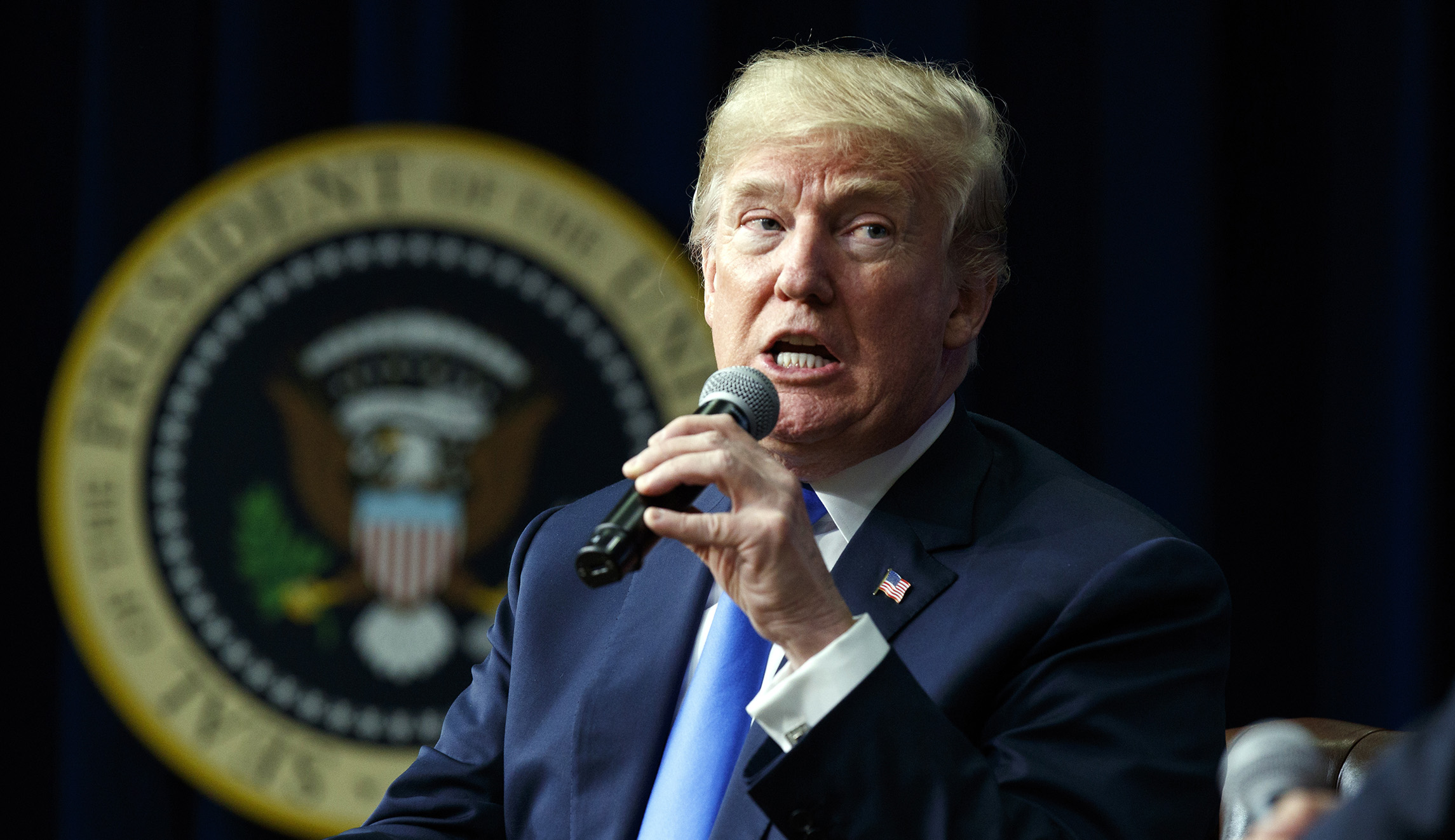 Trump: Pelosi’s ‘crumbs’ is as bad as Clinton’s ‘deplorables’ gaffe