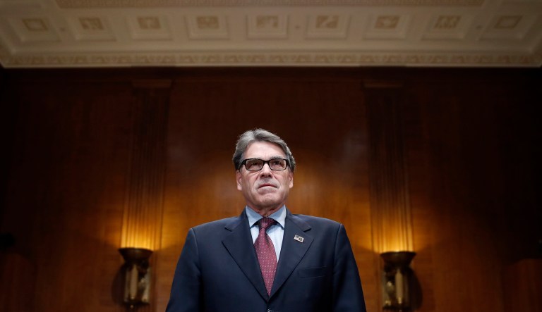 Rick Perry pitches American energy to India