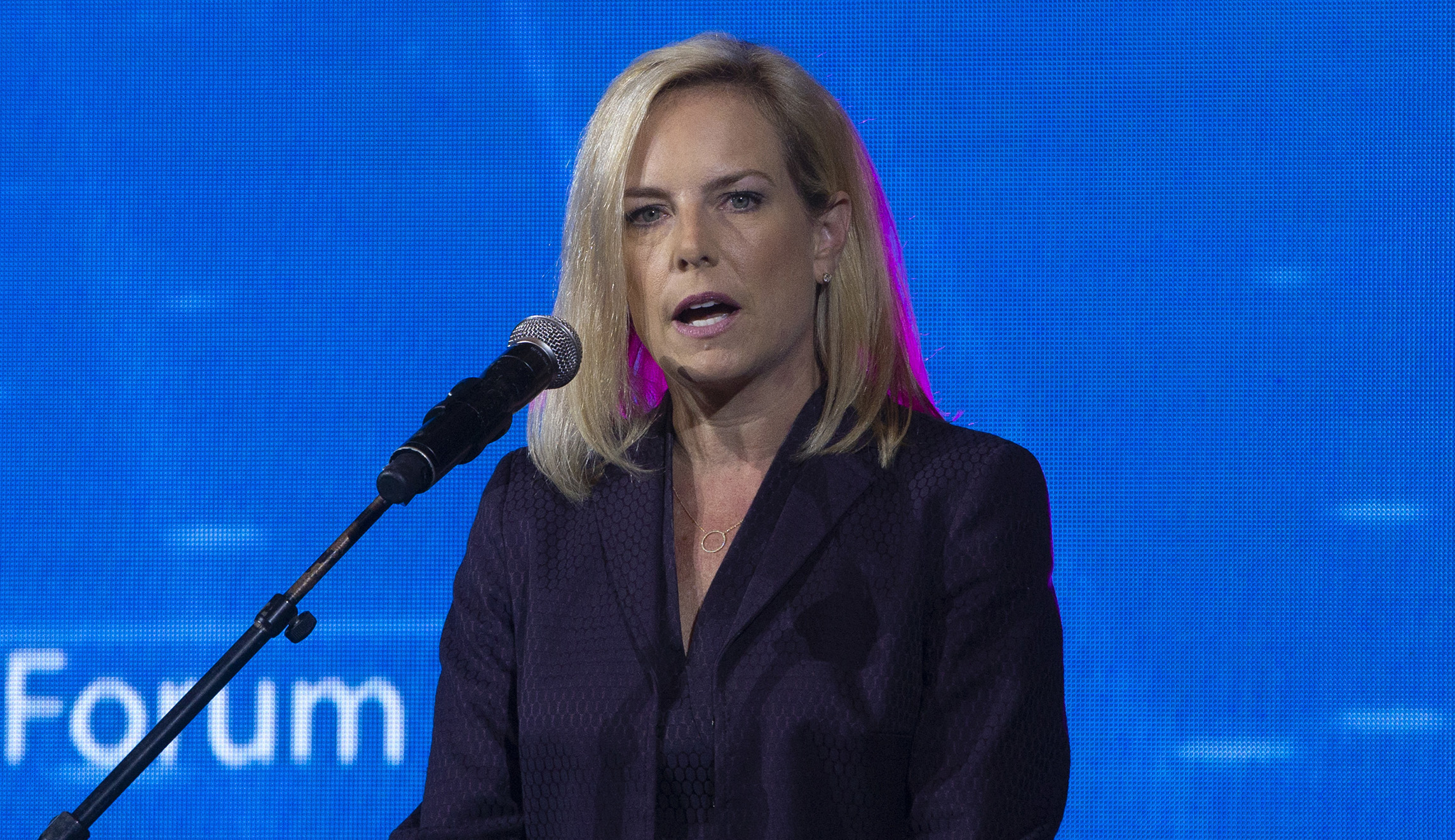Kirstjen Nielsen: No plan to stop separating families at the border despite public outrage
