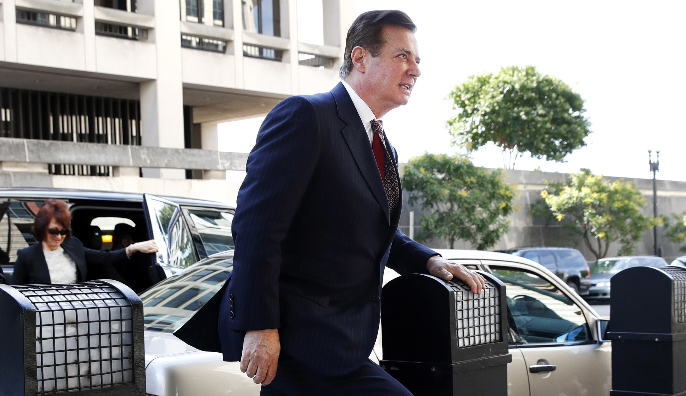 Paul Manafort’s bail situation is ridiculous and unconstitutional