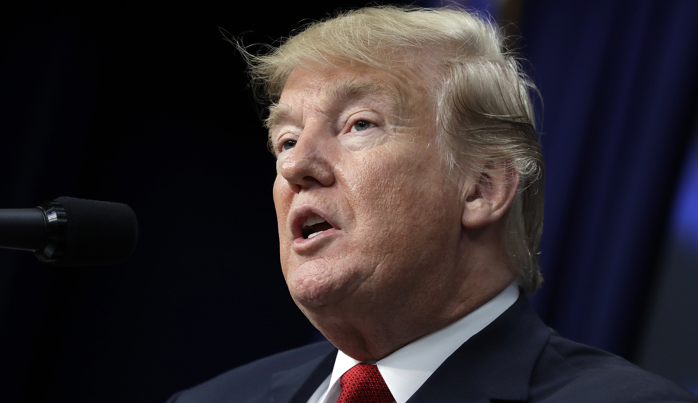 Trump: Caravan ‘full of criminals’ heading for US border