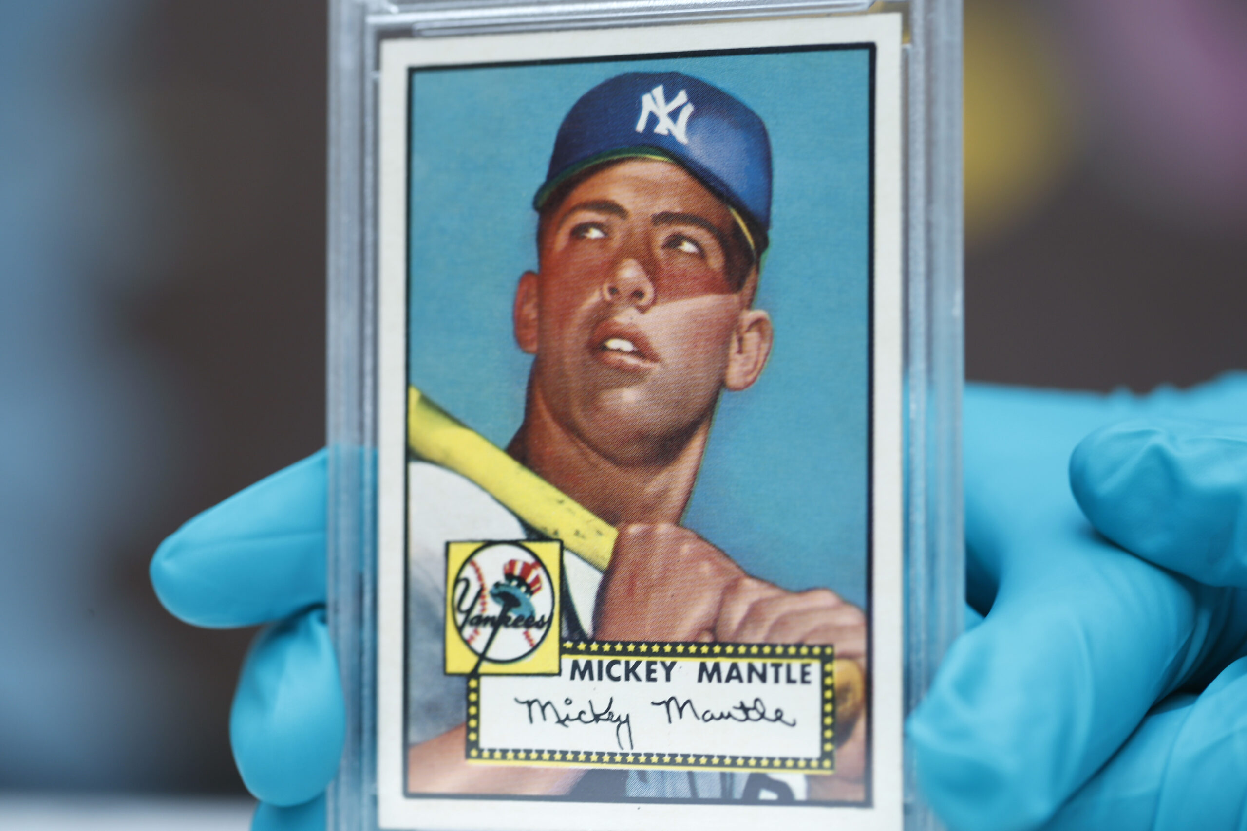 MLB to end decadeslong contract with Topps trading cards