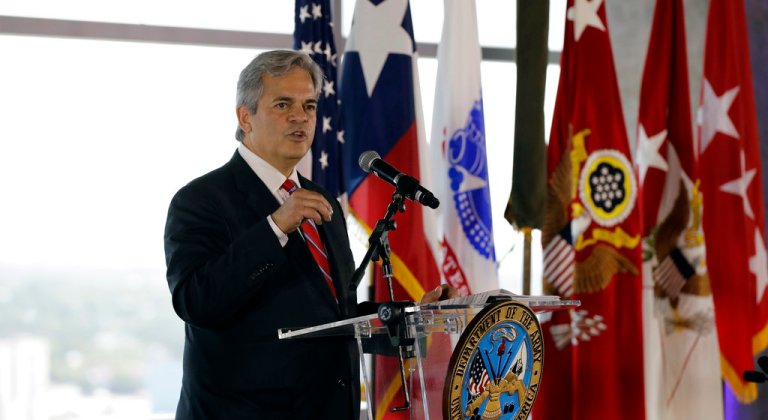 Austin mayor says businesses prefer having mask mandate