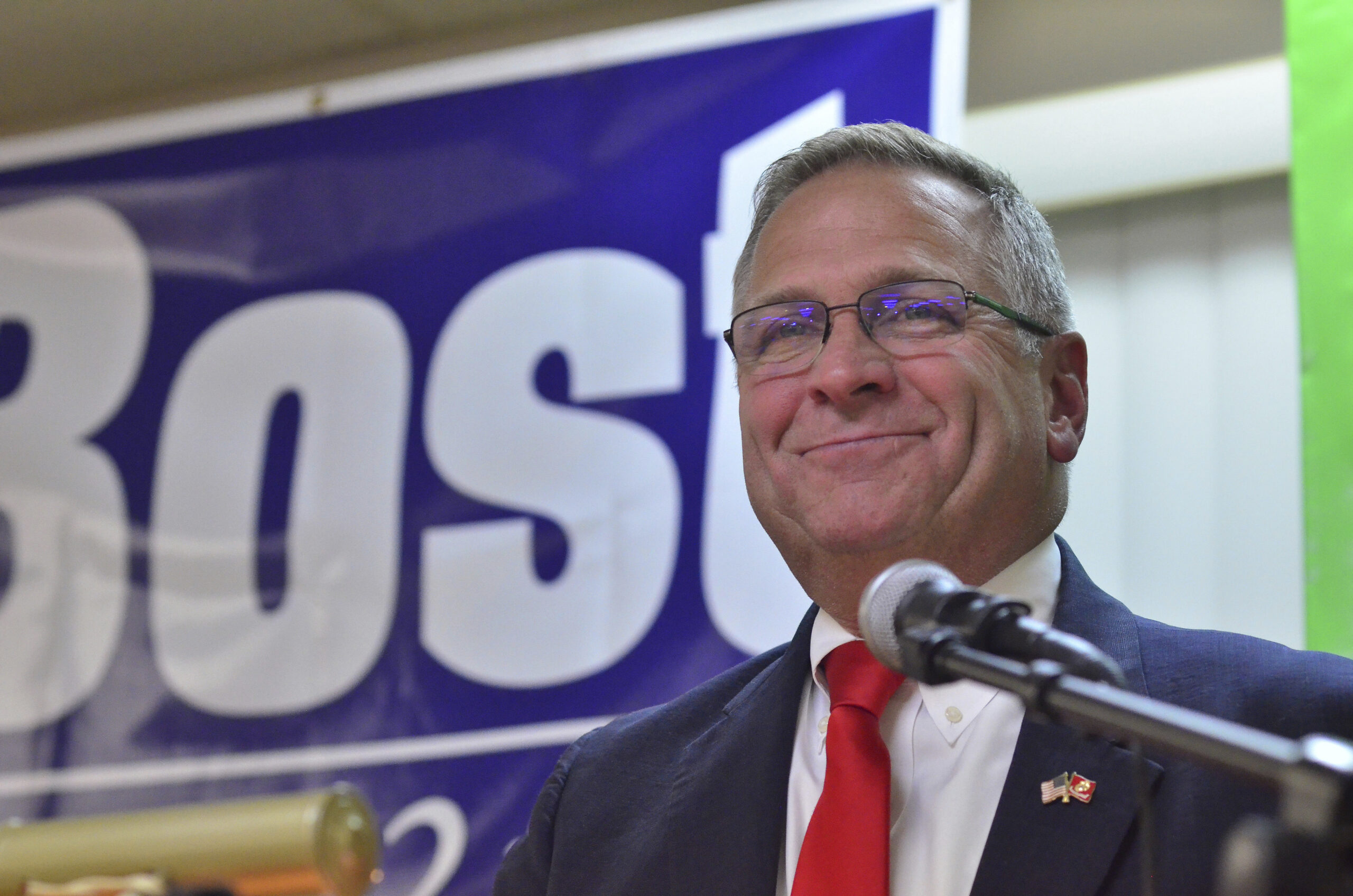 Ronny Jackson endorses Mike Bost for reelection amid primary challenge from the right