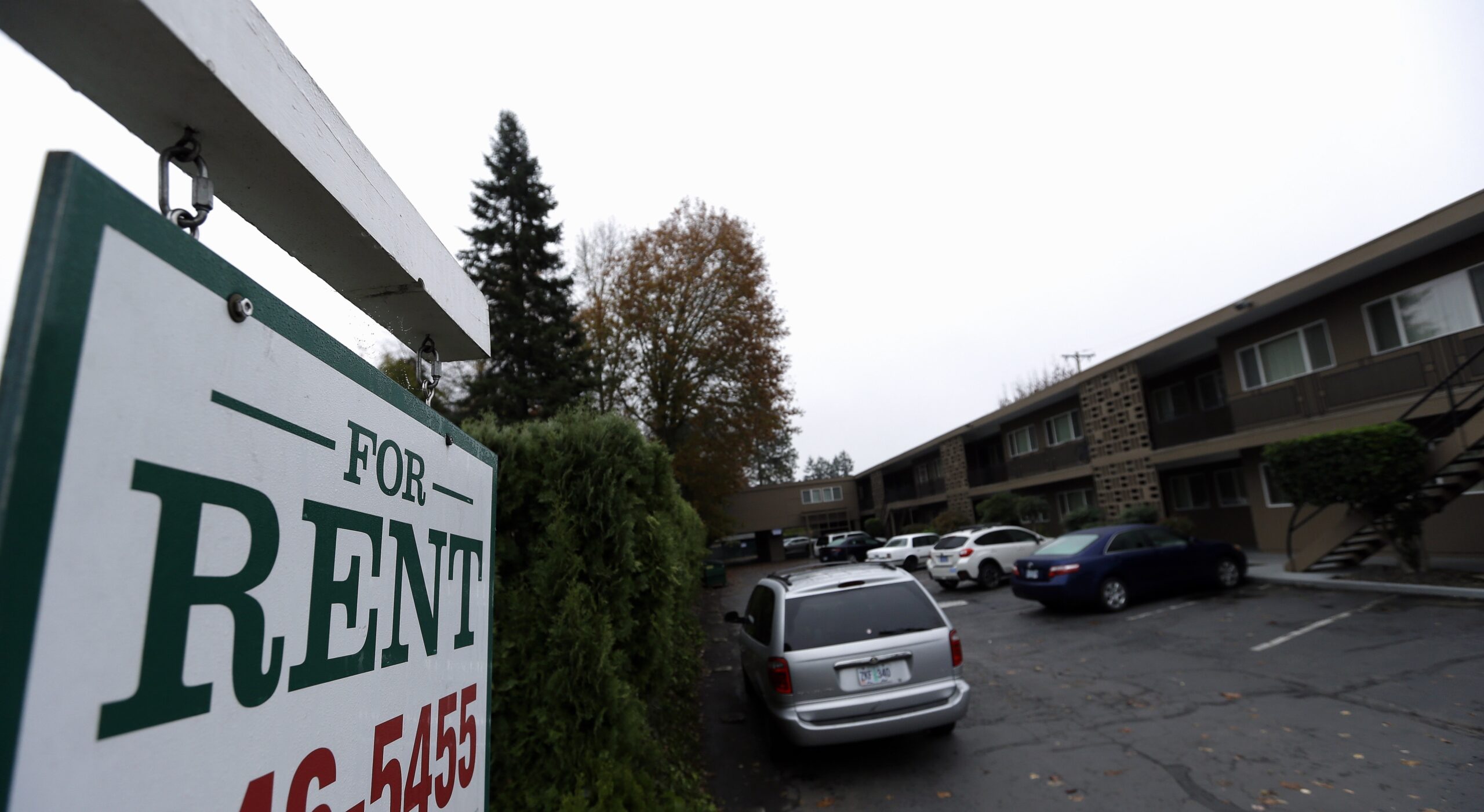 House fails to rush through bill extending eviction ban after Biden request