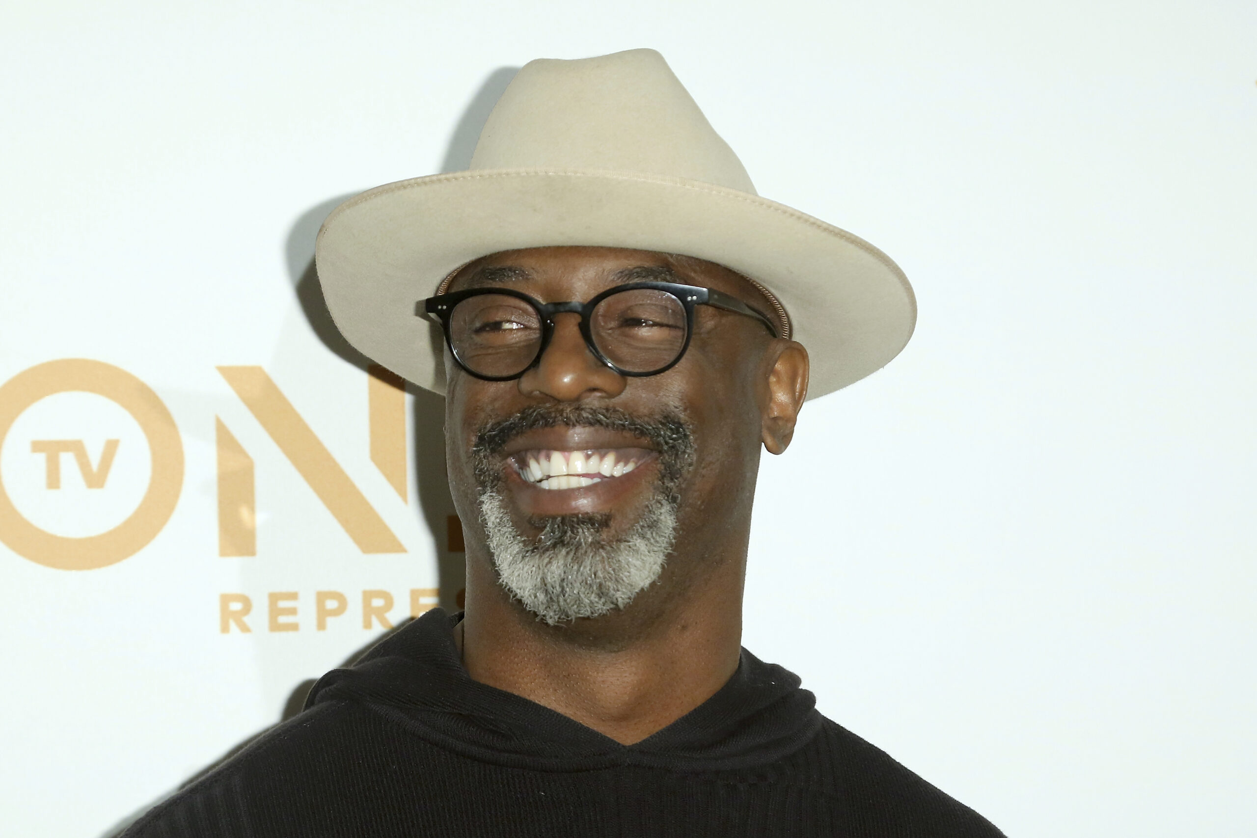 SEE IT: Grey’s Anatomy veteran retires from acting and warns America is falling ‘into socialism’