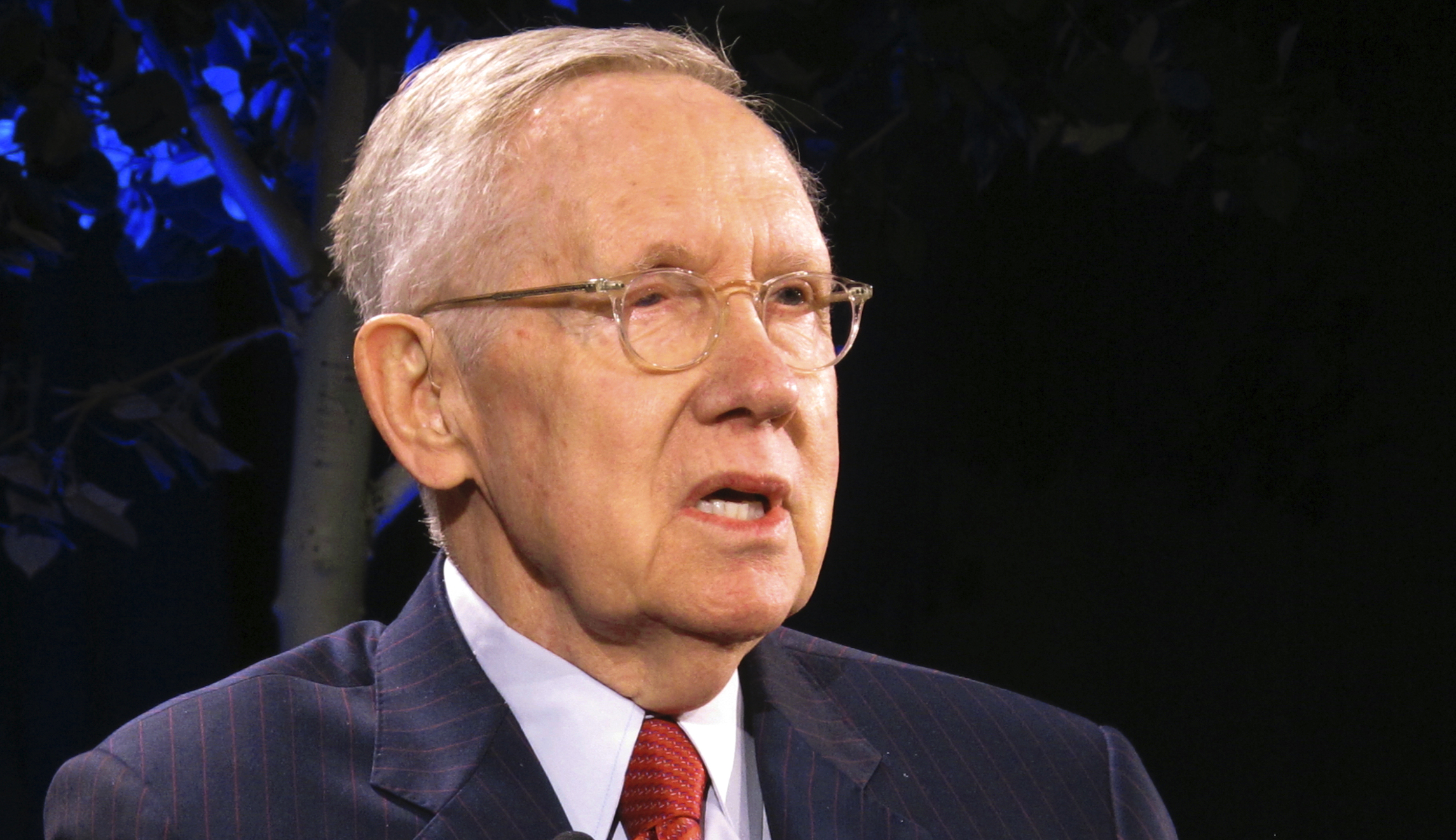 Harry Reid compares Trump with a drunk uncle and gives Democrats ‘at least 60-40’ odds to win 2020