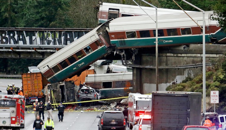 Survivor of Washington Amtrak derailment reaches settlement