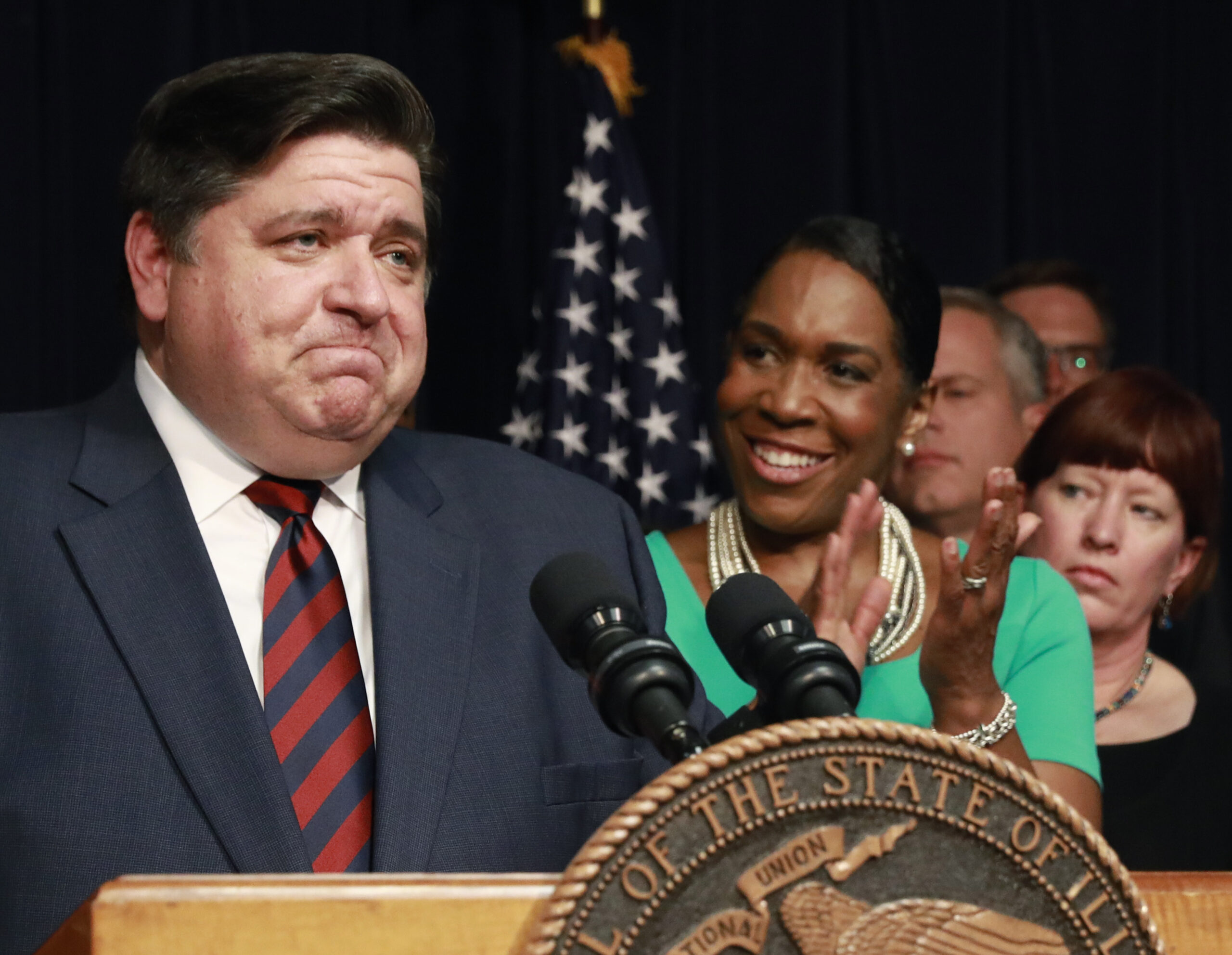 Illinois lieutenant governor says lawmakers will be forced to consider 20% income tax hike if voters nix graduated tax amendment